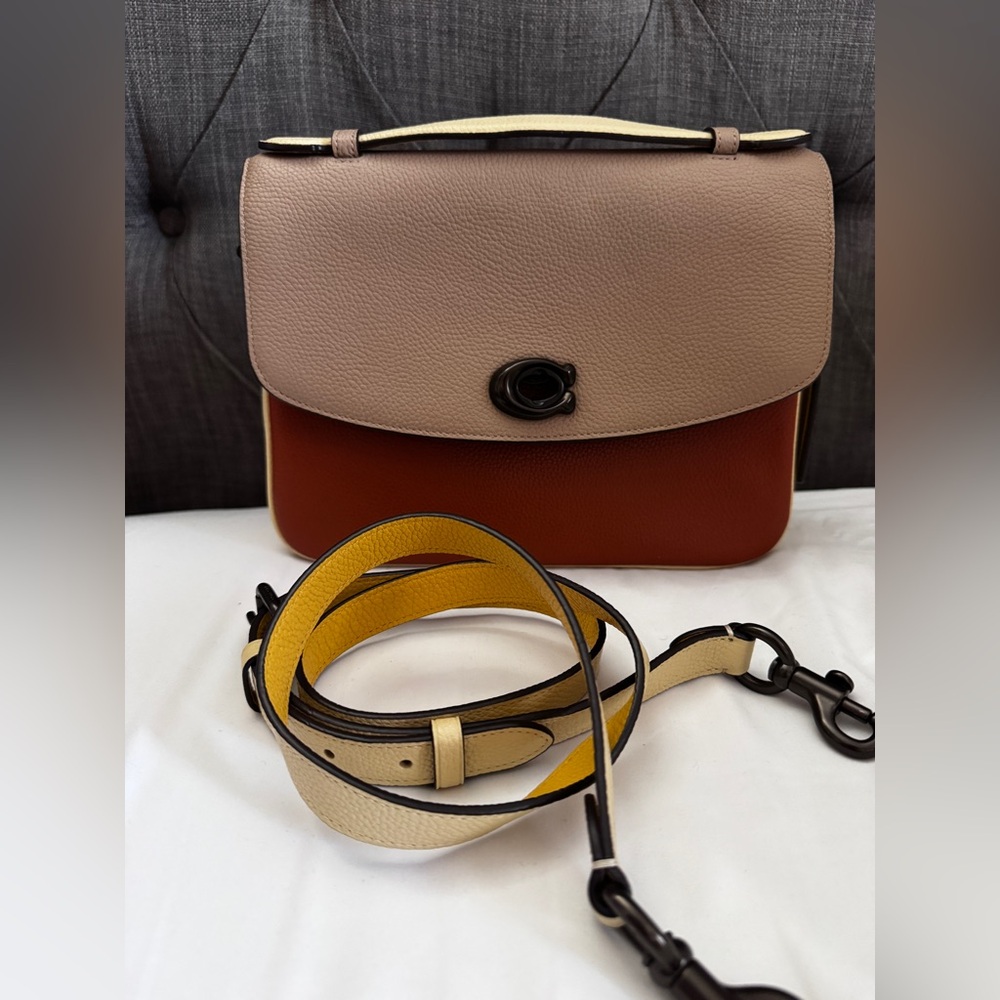 GUC Coach CASSIE Crossbody Bag